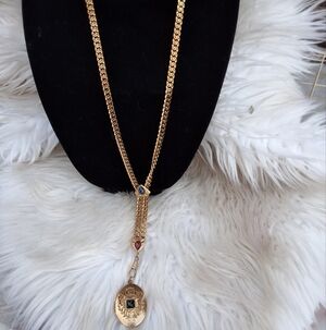 Vintage colorful cabachonVictorian style locket necklace NWOT